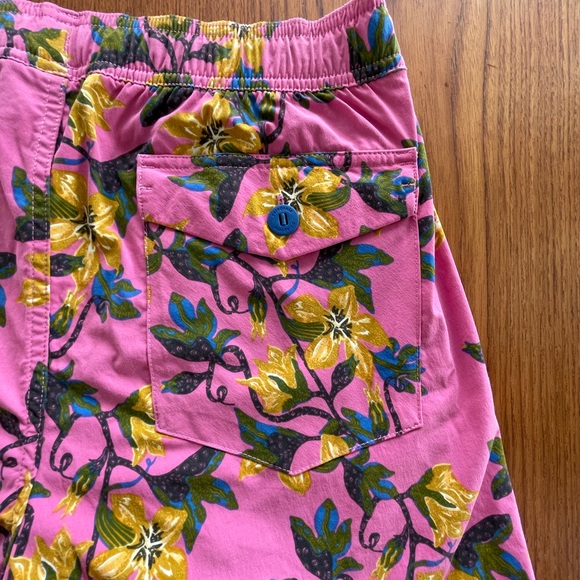 Patagonia Wavefarer Hybrid Shorts - Picture 3 of 6